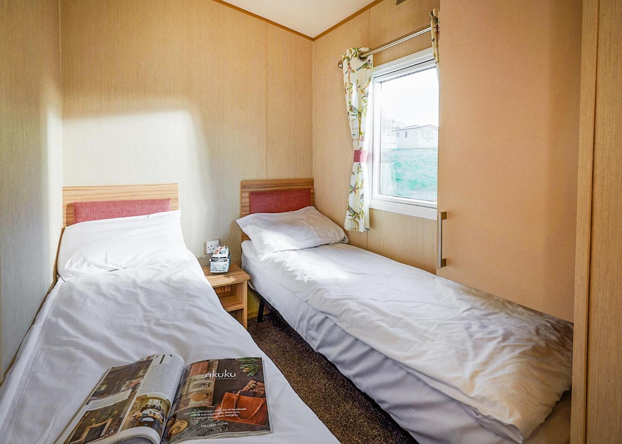 סנט אוסטל Meadow Lakes Holiday Park חדר תמונה